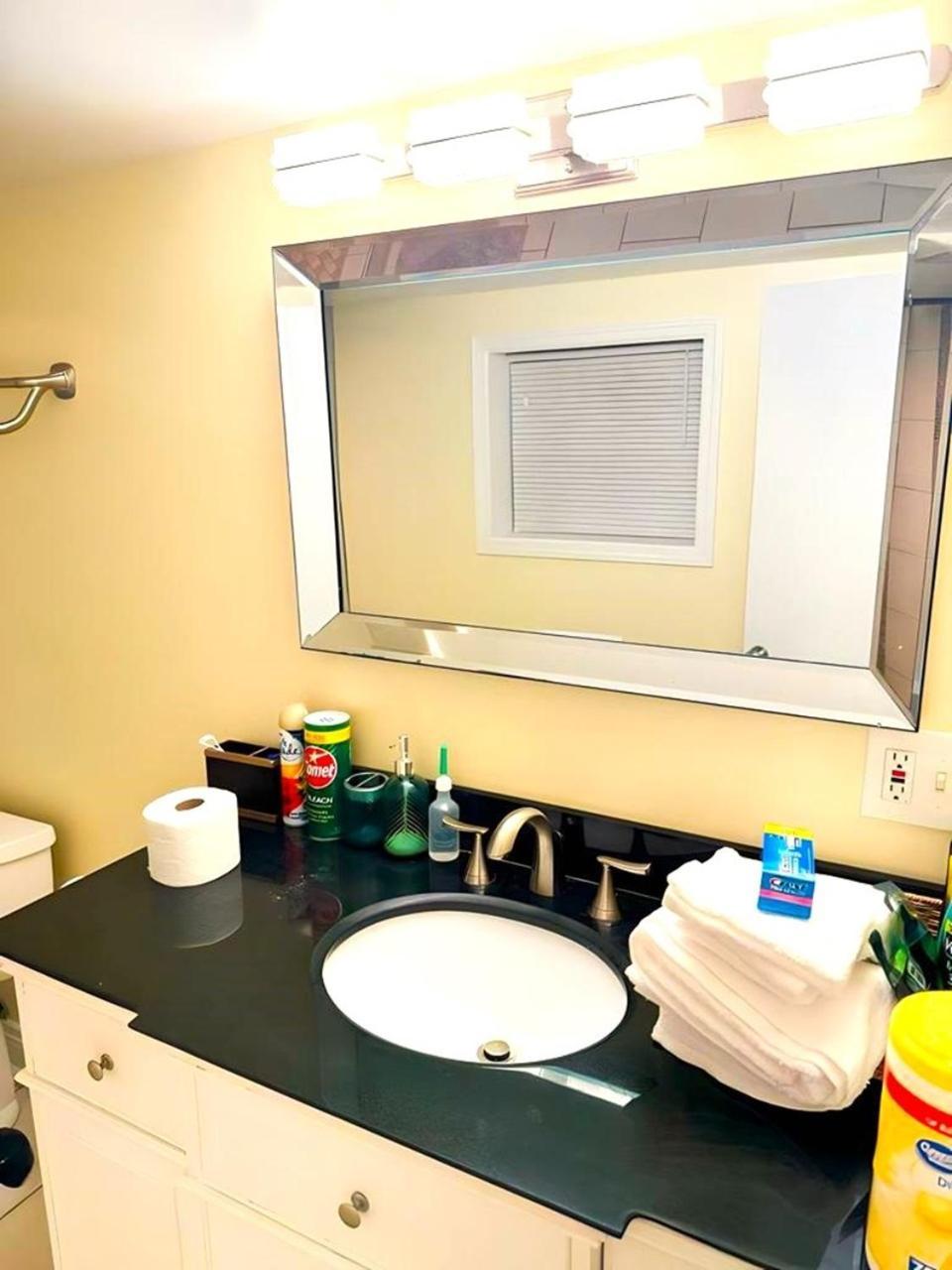 Апартаменты Fully Equipped Cozy 4/5 Br Чикаго Экстерьер фото